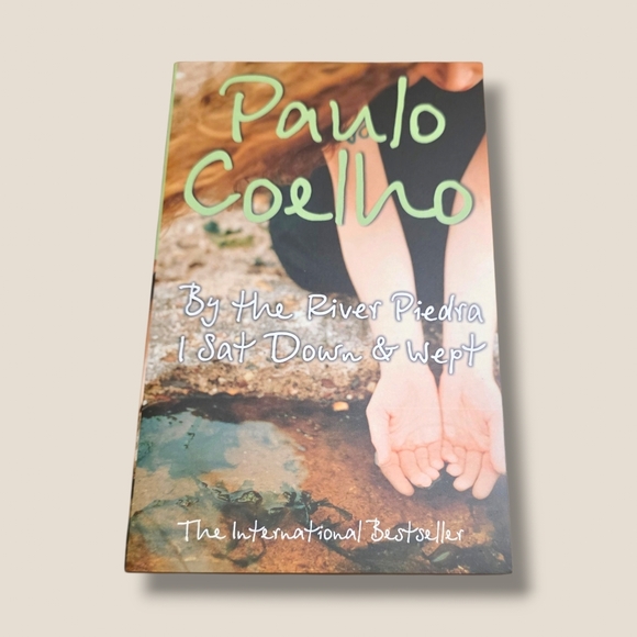 Paperback Book Set - Assorted Colors - Picture 4 of 8